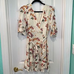 Lulu’s front tie dress, size large, brand new